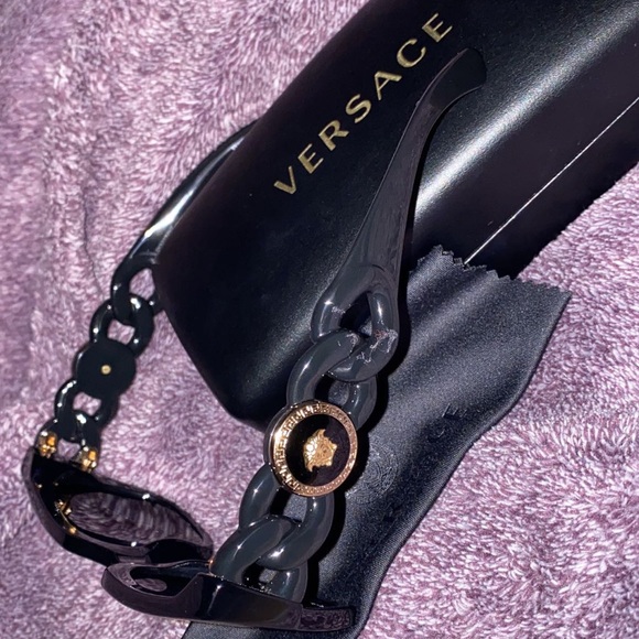 Versace Accessories - Versace Sunglasses